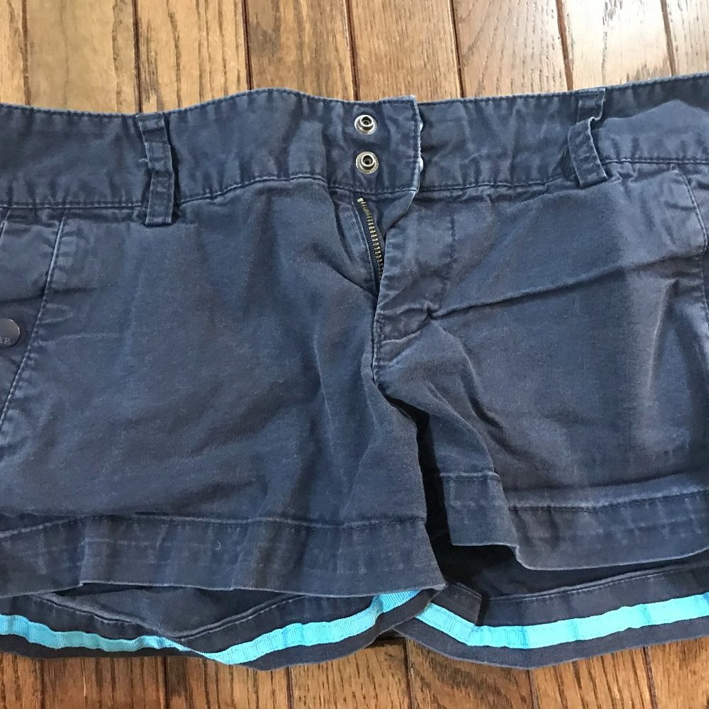 American Eagle Stretch Shorts – Navy Blue